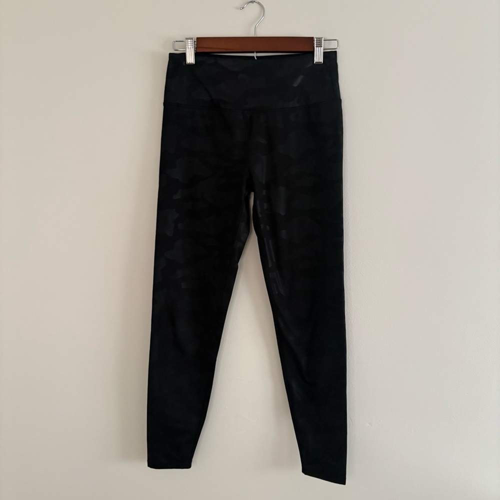 Kyodan Women’s XS Black Camouflage Leggings yoga sporty gym